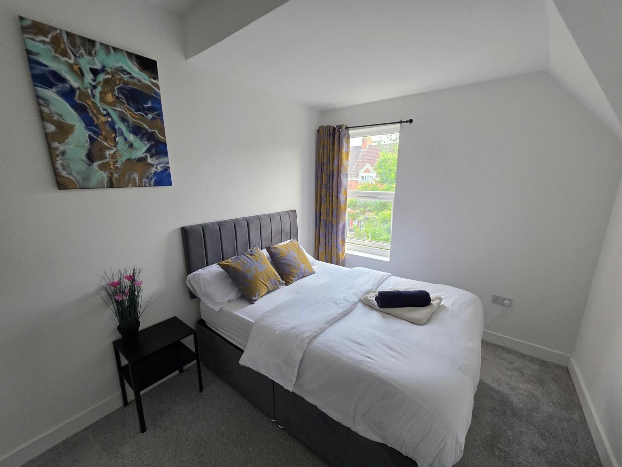 Excellent Location 2 Bedroom Flat Chorlton Manchester